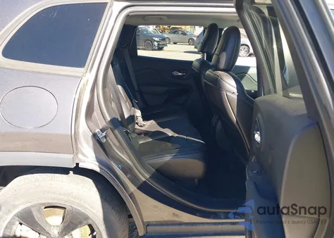 2019 Jeep Cherokee Altitude 4X4 z USA, uszkodzony, nr VIN 1C4PJMLX0KD413415